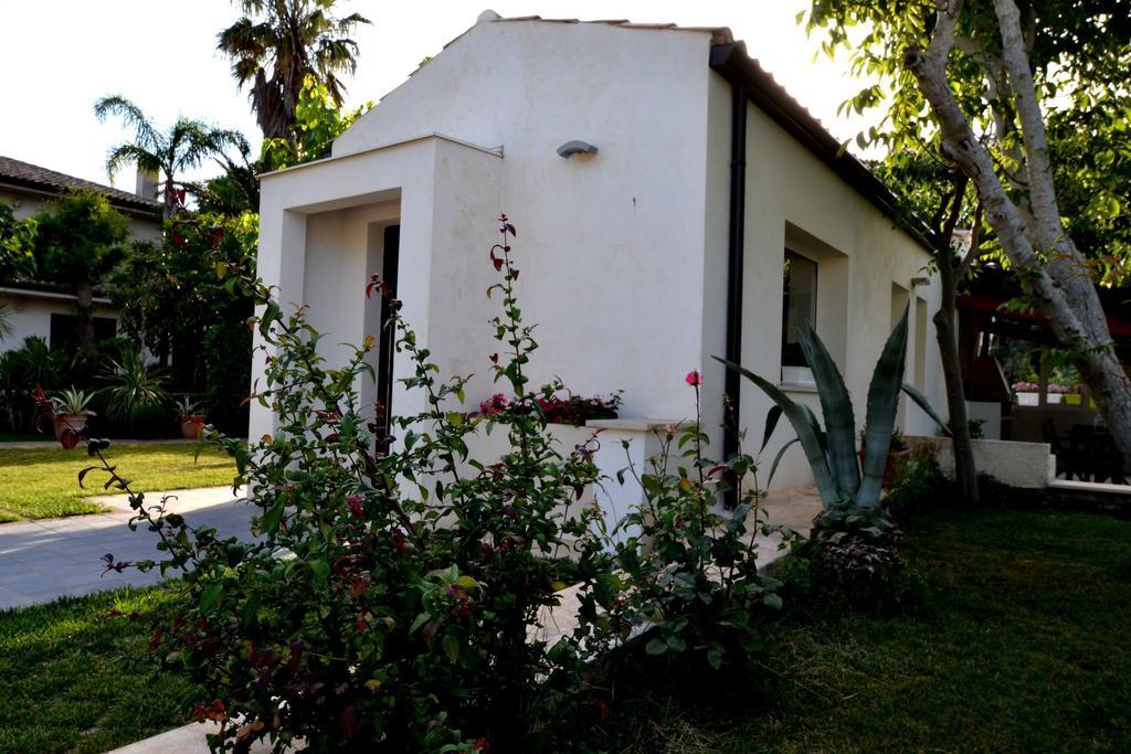 Casa Degli Avi Don Neli, Immersa Nella Natura Modica Szoba fotó